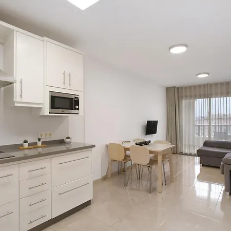 Apartment La Perla D22 En El Medano (Tenerife)